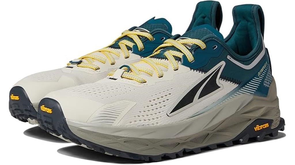 men s trail running shoe